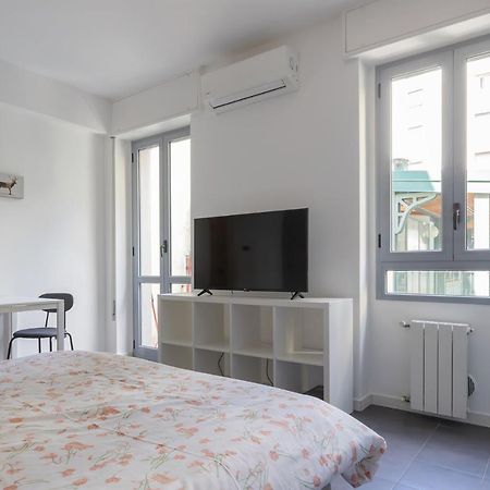20Mins From Duomo - Renovated Apt Near City Center Apartment Milan Exterior photo